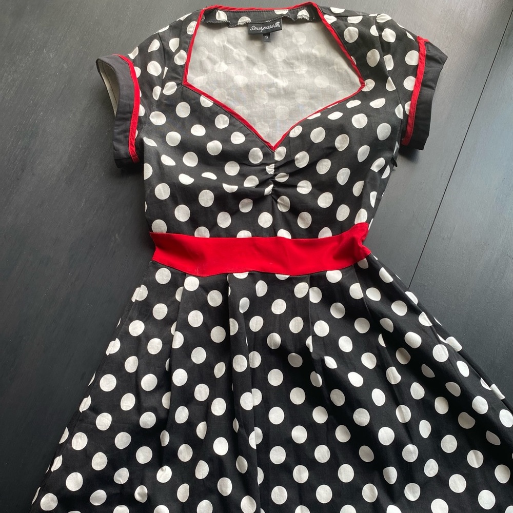 Sourpuss polka dot pin-up rockabilly dress